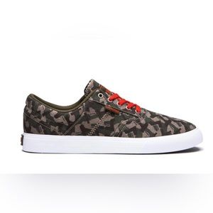 Low top Supra Men’s /Cobalt Camo/Risk Red-white